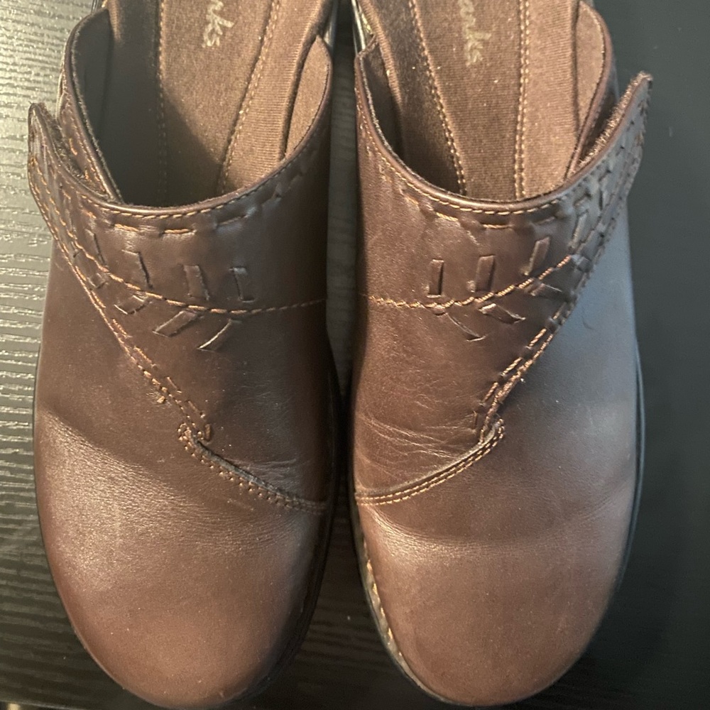 Clarks Brown Clogs Size 9